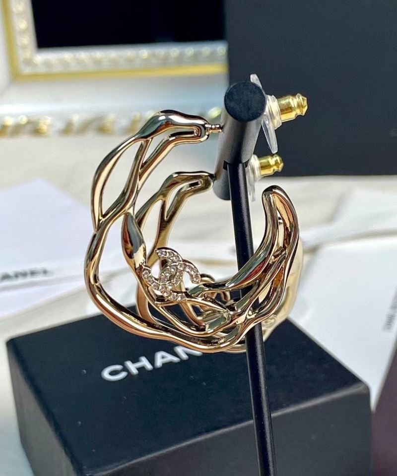 Ch**el earrings